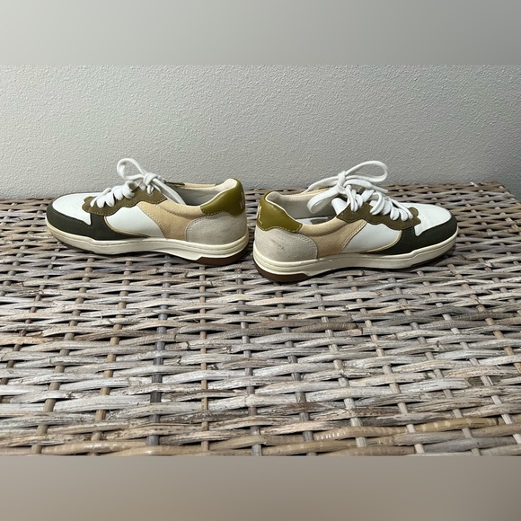 Madewell Court Sneakers in Colorblock, Desert Olive size 5 women’s, EUC - Picture 4 of 7